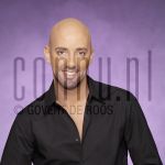 16-09-2004 Maik de Boer at studio in Amsterdam, by order of Looking Good Magazine. September 16, 2004.

[keywords]Posed, Smiling[/keywords]